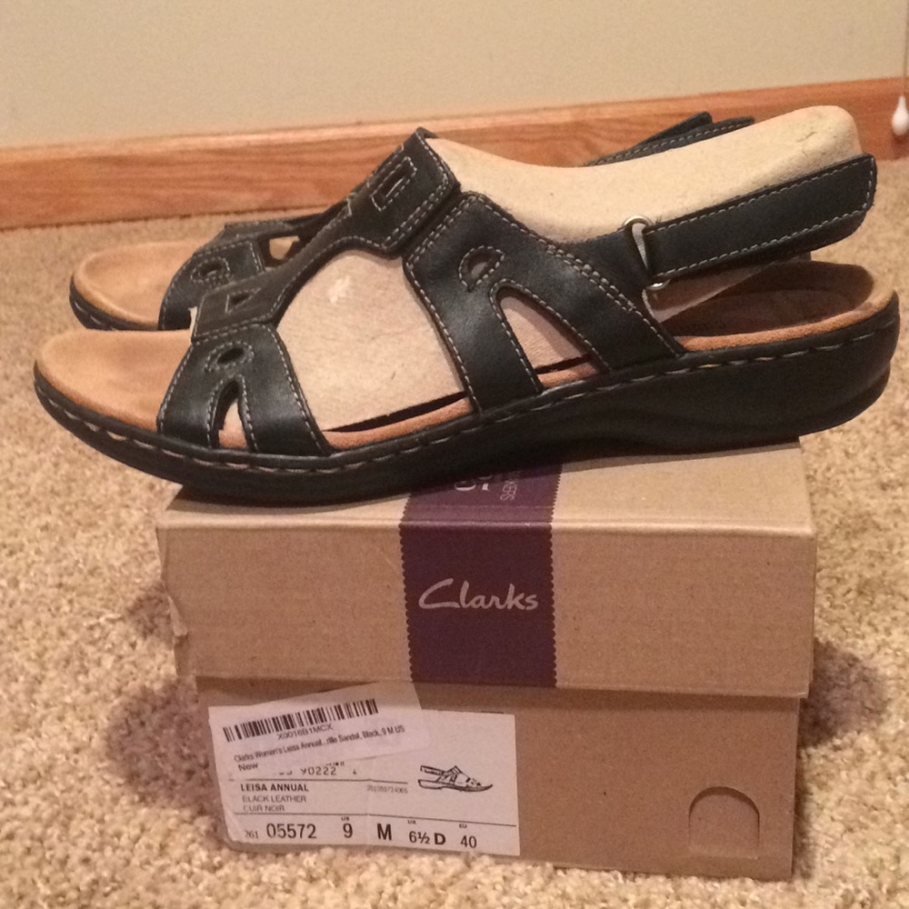 Black sandals, size 9M, Clark’s